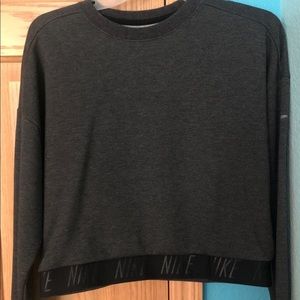 cropped nike sweatshirt